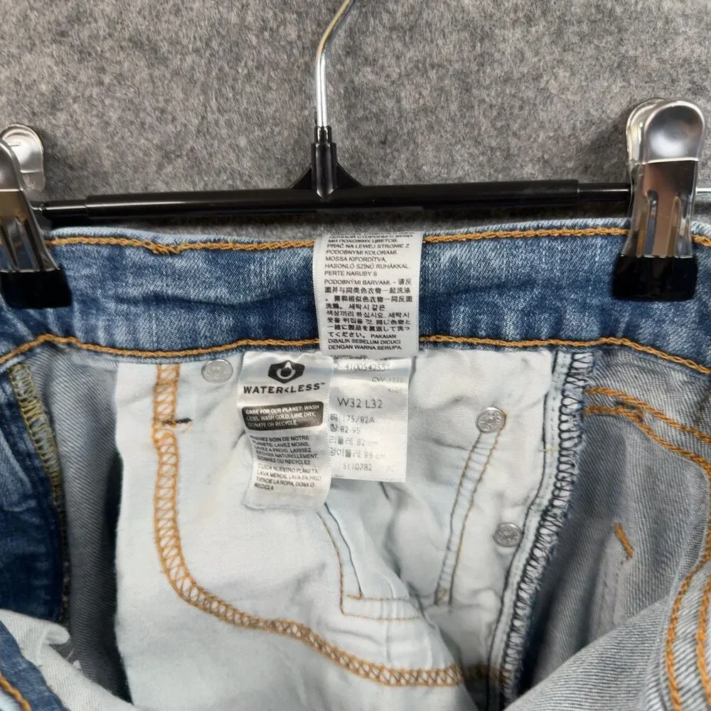 Levis these levi
